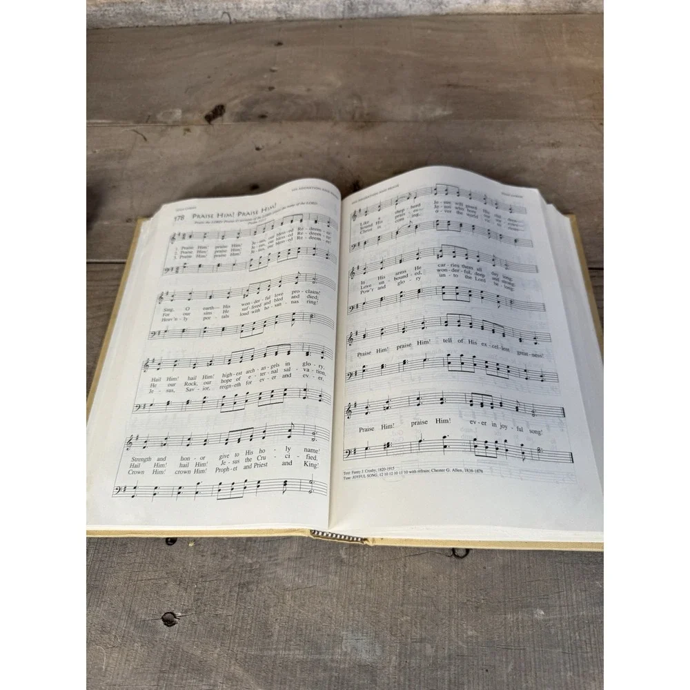 African American‎ Heritage Hymnal:  Hymns, Spirituals, and Gospel Songs